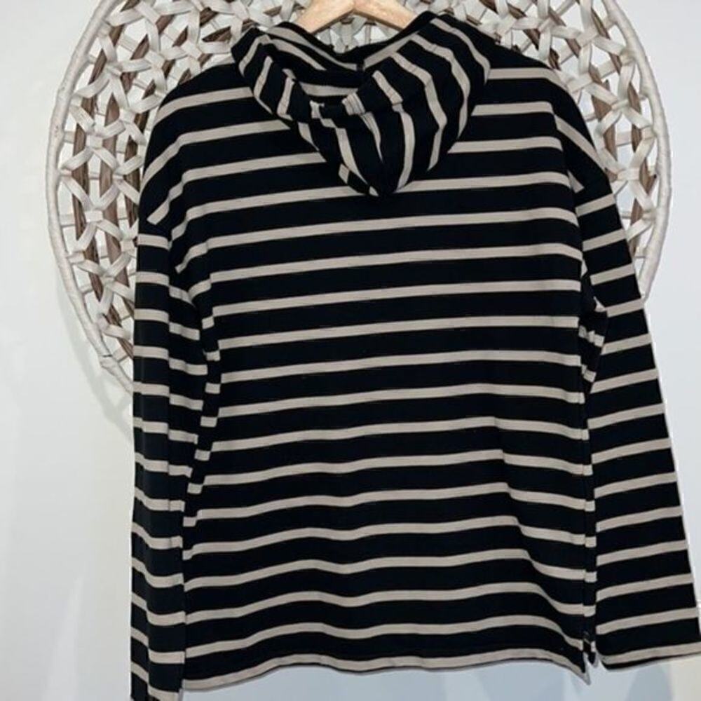 PacSun black and tan striped woman’s hooded sweatshirt size small like new - Picture 5 of 5